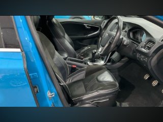 /photos/10158/adb41366-6e37-4e23-8234-244cb0b4e796_i320x240.jpg